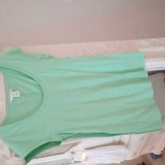 Victoria's Secret Tops - Victoria Secret Tee